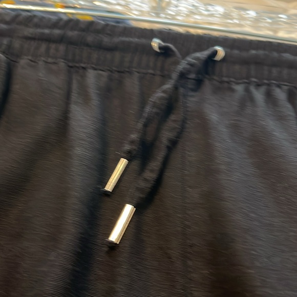 Love Tree linen pants - Picture 2 of 4